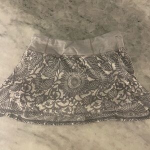 Lululemon Athletica Silver Bubble Mini Skirt